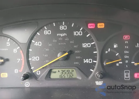 2000 Honda Accord 2.3 Ex from USA, damaged, VIN 1HGCG3273YA026068